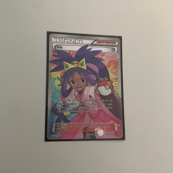 Iris Full Art Pokémon - Picture 1 of 2